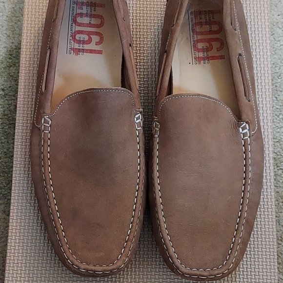 1901 M09015 MEN\'S TAN NUBUCK LEATHER SLIPON LOAFERS SIZE 15M